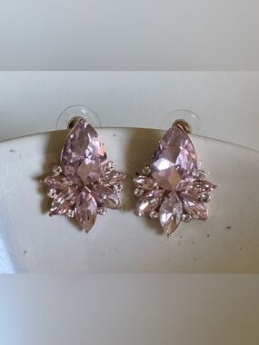 Rose Pink Teardrop Crystal Cluster Earrings - Unbranded